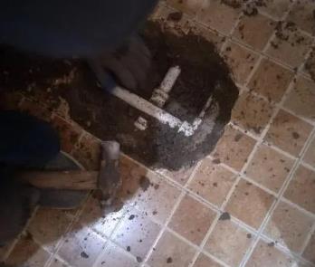 满城县卫生间漏水维修公司为您分享下卫生间渗水如何处理及注意事项
